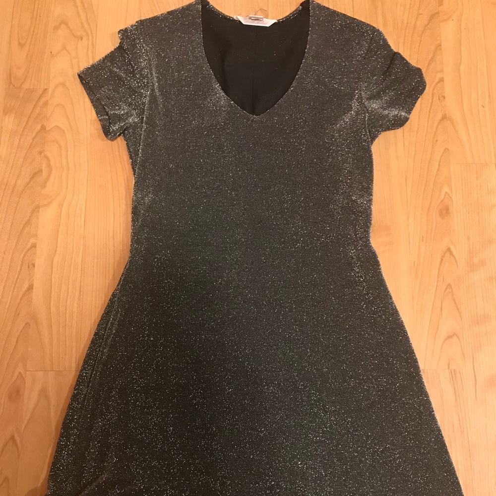 Flirty Derek heart dress 😘